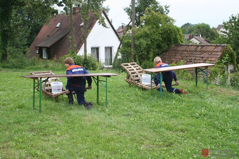 Bild 9 von 30 Schubkarrenrennen