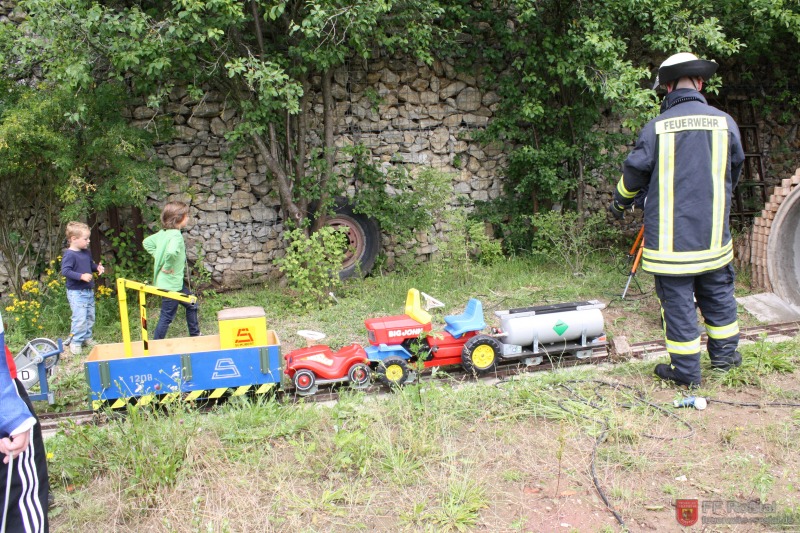 Bild 11 von 29 Die Wagons wurden geborgen.