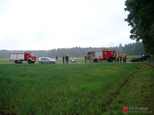 Bild 6 von 9 Die Feuerwehr war nur zur Sicherung der Unfallstelle vor Ort.