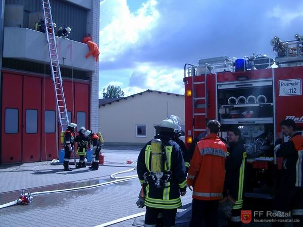 Bild 12 von 15 Bilder vom Ende der Einsatzübung