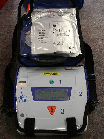 Bild des/der Ausrstungsgegenstands/-gegenstnde (Frühdefibrillator)