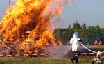 Vorschaubild Sicherheitswache an Sonnwendfeuer